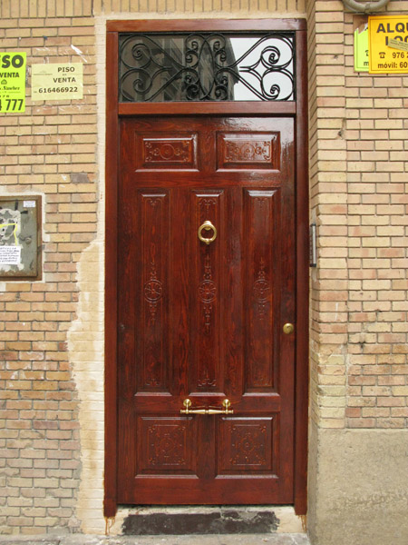 Dekorerad dörr